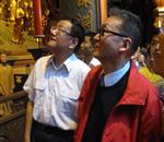 李敖游灵隐寺 自言带酒气进殿不敬