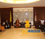 大陆佛教代表团一行到台湾中台禅寺进行参访（图）