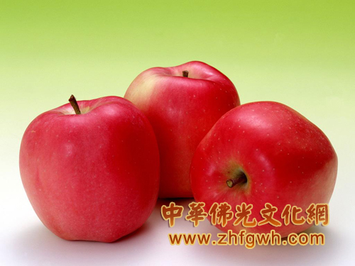 早上吃苹果可有助消化