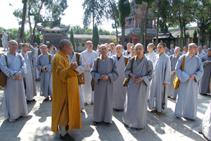 草堂寺方丈谛性法师介绍寺院历史