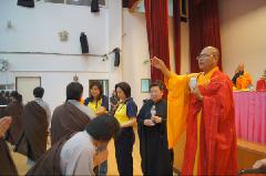 第79场三皈五戒 台湾高雄女监近百人喜受五戒