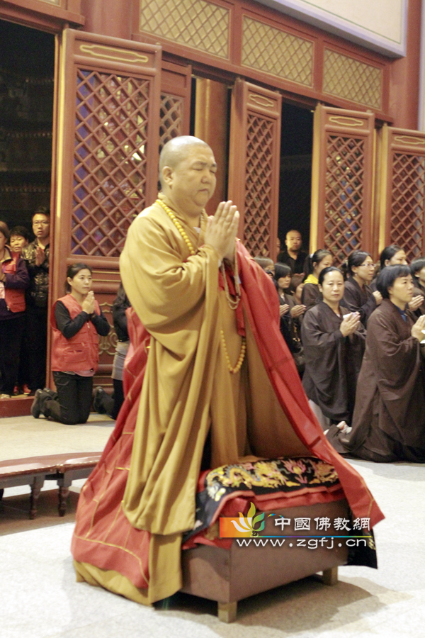 慧能法师主法传灯法会.jpg