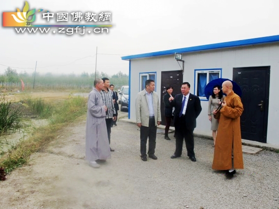 谢政达董事长对药王寺建设提出建议.jpg