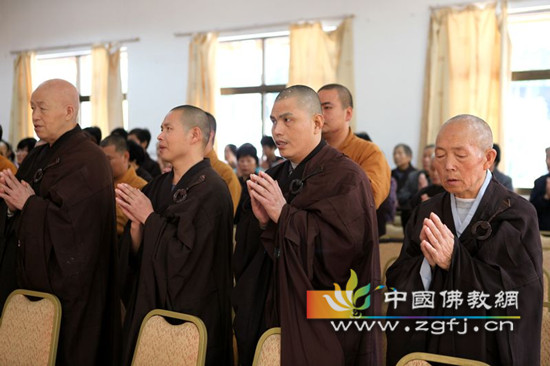 参加法会的诸位法师