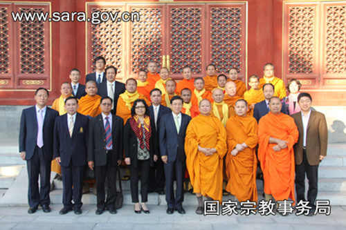 国家宗教局副局长蒋坚永会见泰国摩诃朱拉隆功大学校长帕·菩拉玛攀迪长老一行.jpg