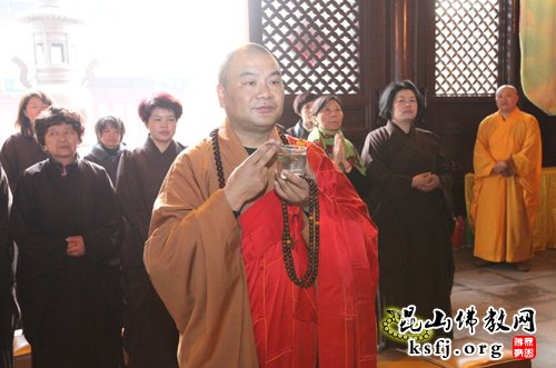 昆山佛教界为雅安地震、净慧长老示寂举行水陆法会