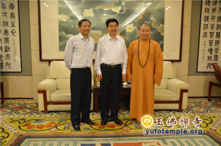 国家宗教局张乐斌副局长来上海玉佛禅寺调研.jpg
