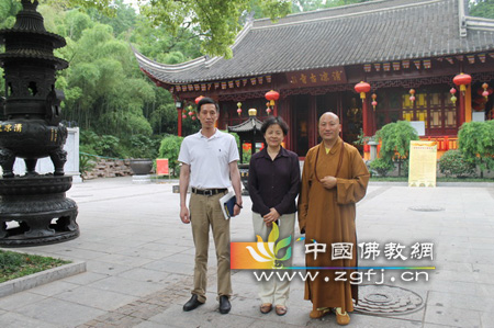 南京市民宗局李兰局长到清凉寺调研.jpg