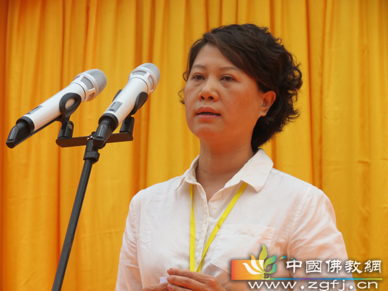护法居士夏泽红-净慧长老示寂五七追思大会在河北省赵县柏林禅寺万佛楼前广场举行