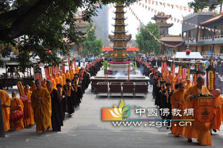 天津荐福观音寺隆重举行水陆大法会.jpg