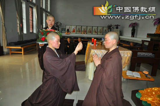 河北成安二祖匡教禅寺僧众依律结夏安居