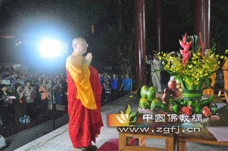 广东四会六祖寺举行蛇年“金榜提名”法会.jpg
