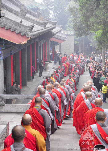 5月8日 少林寺癸巳年传授三坛大戒法会进入第二十天.jpg