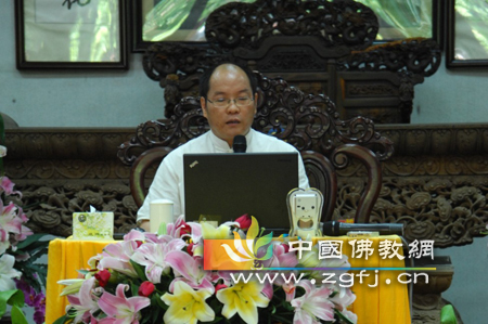 广州光孝寺结夏安居 冯焕珍教授讲授《禅宗四讲》.jpg
