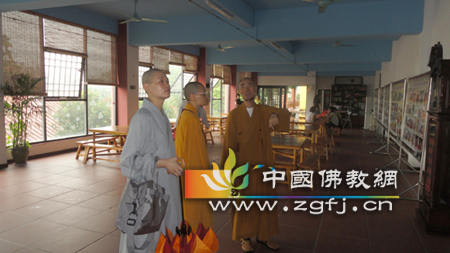 台北市佛教会教务委员会主任委员贤度法师一行参访石室禅院.jpg