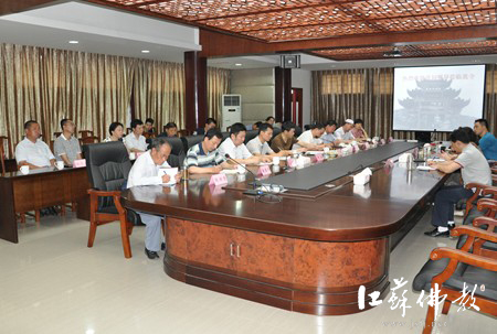江苏省民宗局马冬青副巡视员到无锡南禅寺调研.jpg