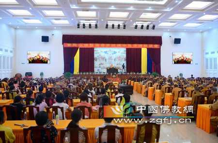 广东惠州市佛教协会会长妙峰法师应邀于宝陀讲寺作《生活与禅》佛学专题讲座.jpg