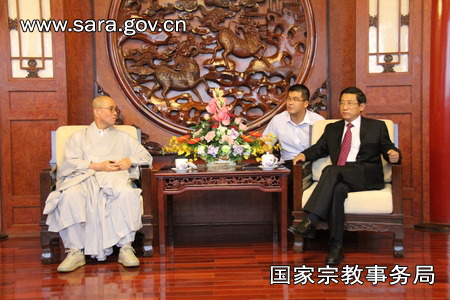 国家宗教事务局蒋坚永副局长会见林影潭率领的韩国佛教代表团.jpg