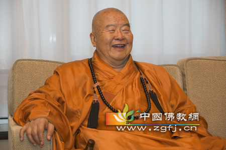 星云大师五台山与99岁梦参老法师互相问候.jpg