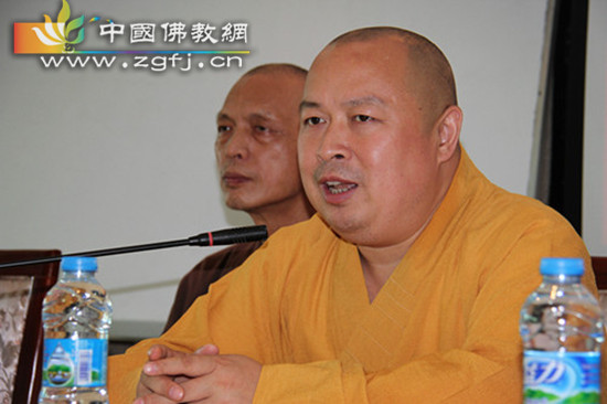 弘法寺佛学院举行第二期大学生禅修营开营典礼.jpg