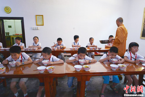 江苏无锡祥符禅寺举办少儿“国学”夏令营.jpg
