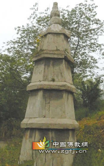 贵州金关发现舍利塔 当地居民呼吁对其进行保护.jpg