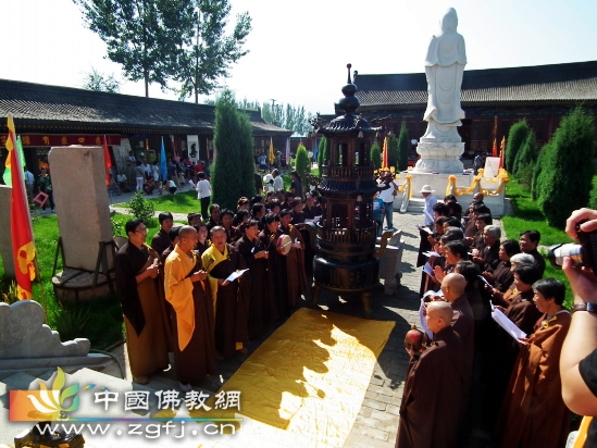 两序大众.jpg