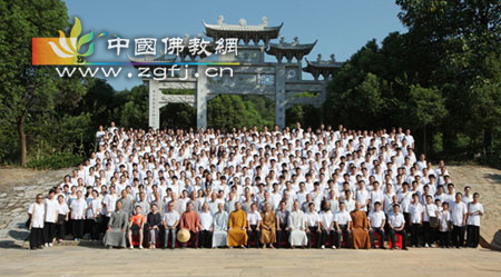 湖北黄梅四祖寺第十届禅文化夏令营正式开营.jpg