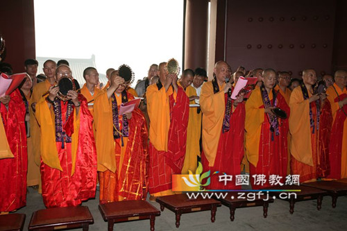 河北唐山大唐兴国禅寺隆重举行大雄宝殿落成暨圣像开光法会.jpg