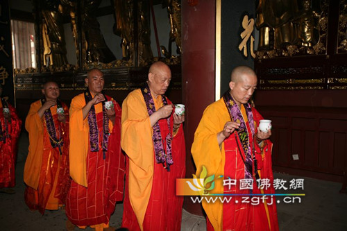 河北唐山大唐兴国禅寺隆重举行大雄宝殿落成暨圣像开光法会.jpg