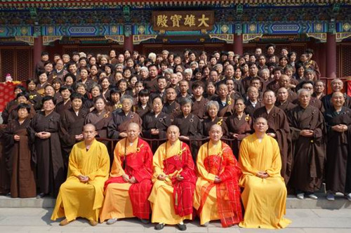 天津大悲禅院隆重举行传授在家五戒、菩萨戒法会.jpg
