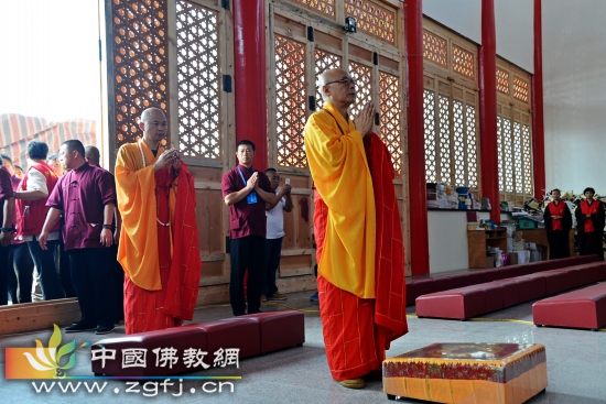 法会现场.jpg