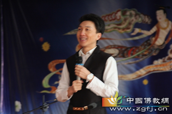 主持人王子儿