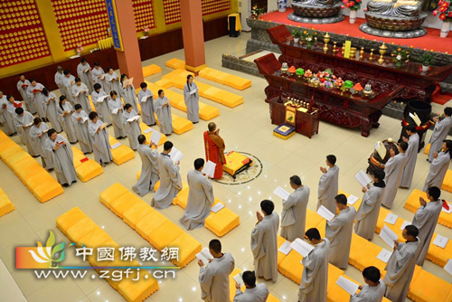 1为烈士及营员举行消灾普佛.jpg