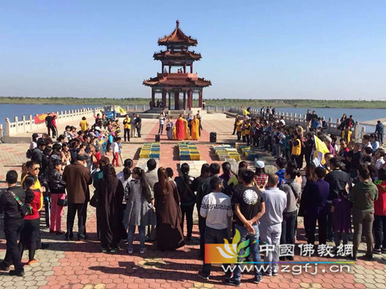 天津团泊湖放生弘法圆满