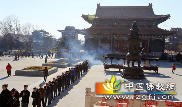 万寿寺举办吉祥祝圣法会