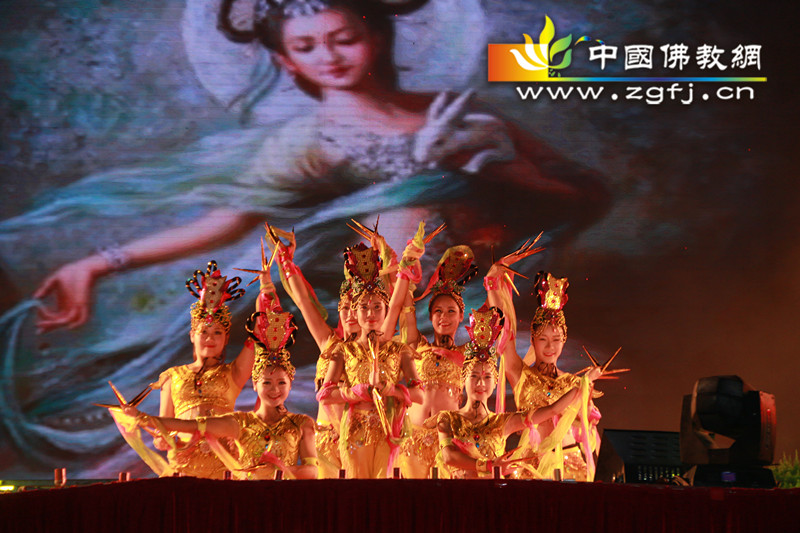 观音山大型传灯祈福活动暨大型佛教音乐会圆满结束.jpg