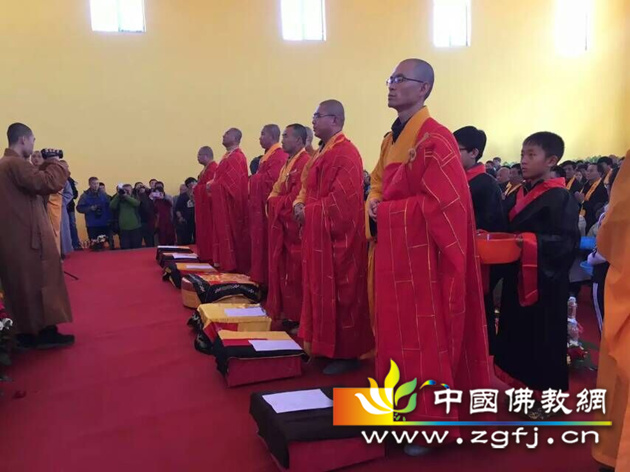 内蒙古赤峰万佛寺开光大典暨爱心助学捐赠仪式隆重举行