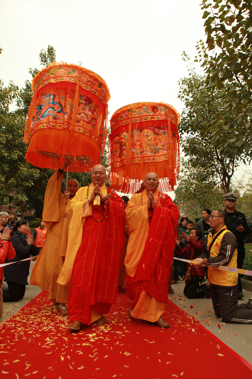 海涛法师莅临厦门观音寺弘法
