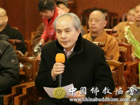 宗家顺副秘书长宣读中国佛教协会2014年度“会先进工作者”和“部门先进工作者”名单
