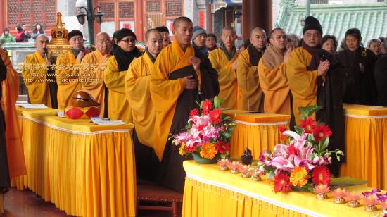 灵光寺2015年盛大供佛斋天大法会圆满.jpg