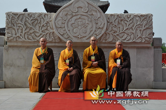 讲经法师