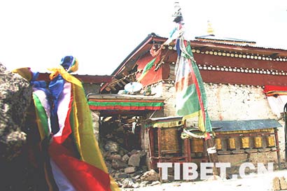 尼泊尔强震导致西藏17座寺庙受损 3座毁之一旦