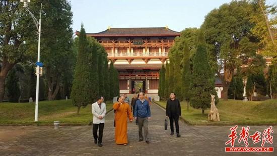 湖南省民宗委领导视察岳阳佛教道场圣安寺