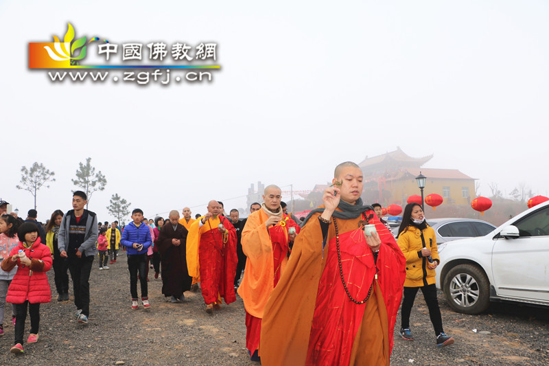 江西白云禅寺隆重举行大雄宝殿落成暨佛像开光大典圆满.jpg