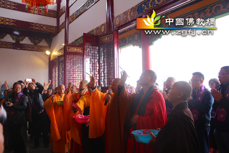 江西白云禅寺隆重举行大雄宝殿落成暨佛像开光大典圆满.jpg