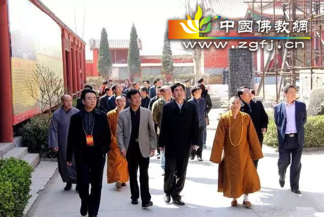 石家庄市人大常委会副主任楚行宇带领部分人大代表视察天台寺.jpg