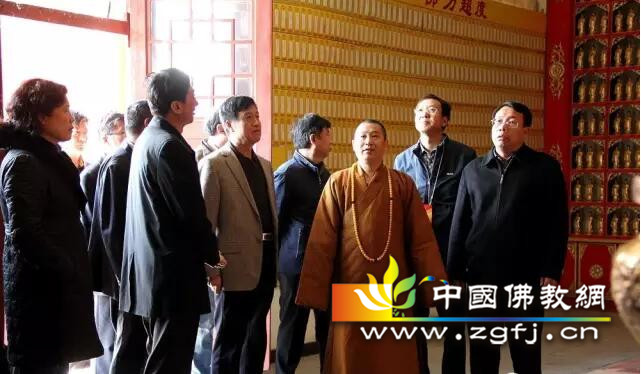 石家庄市人大常委会副主任楚行宇带领部分人大代表视察天台寺.jpg