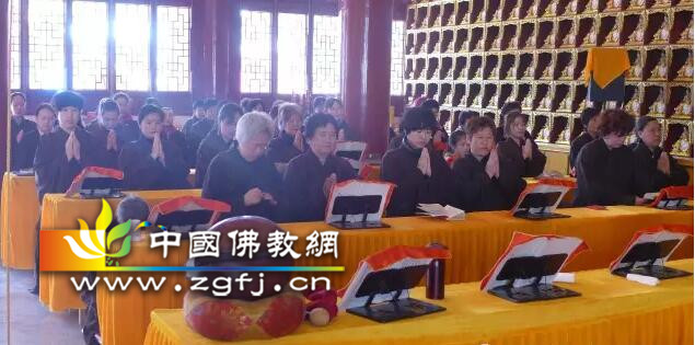 泊莲寺观音菩萨圣诞举行放生、传戒法会.jpg