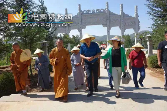 秦皇岛佛协参访交流团一行参访大佛光寺